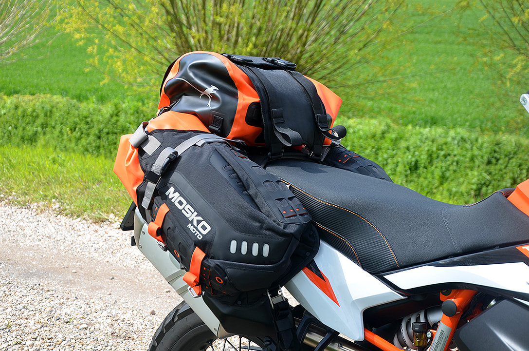 Mosko Moto Backcountry 40 duffle bag - Moto Guild